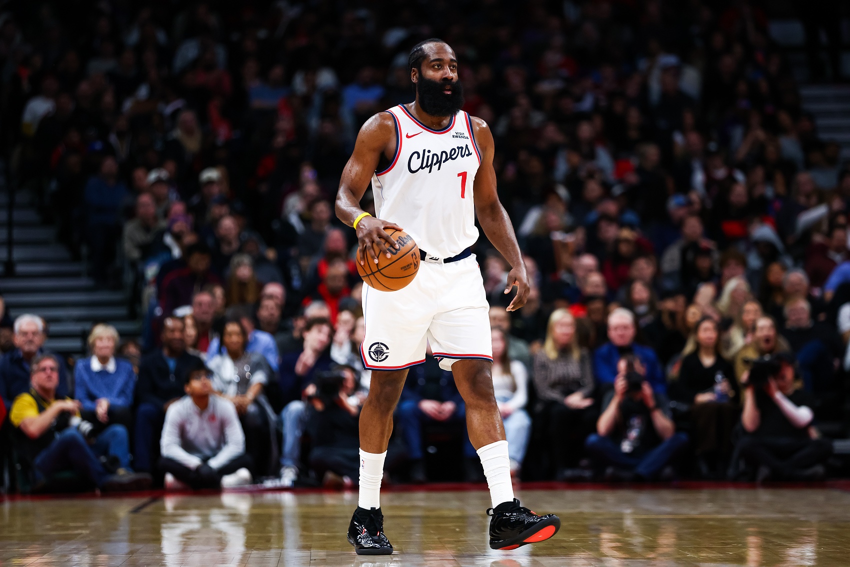 B体育下载-前CBA球员：快船输在体能 公牛这支球队打得很快&amp;还进了25个3分